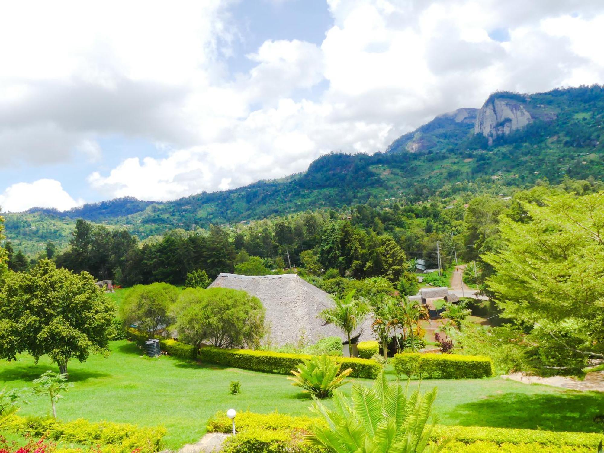 Taita Rocks Hotel Wundanyi ภายนอก รูปภาพ