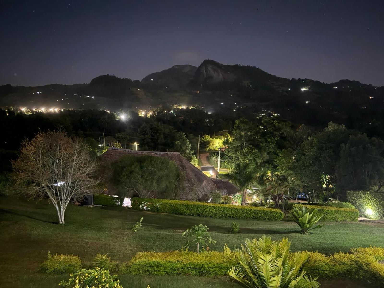 Taita Rocks Hotel Wundanyi ภายนอก รูปภาพ